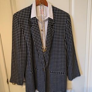 Single Breasted Black and White Checkered Jacket - size 6